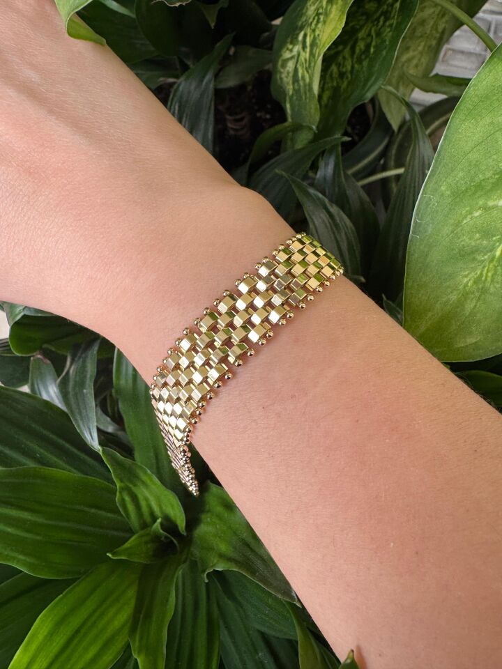 Kalın hasır bileklik