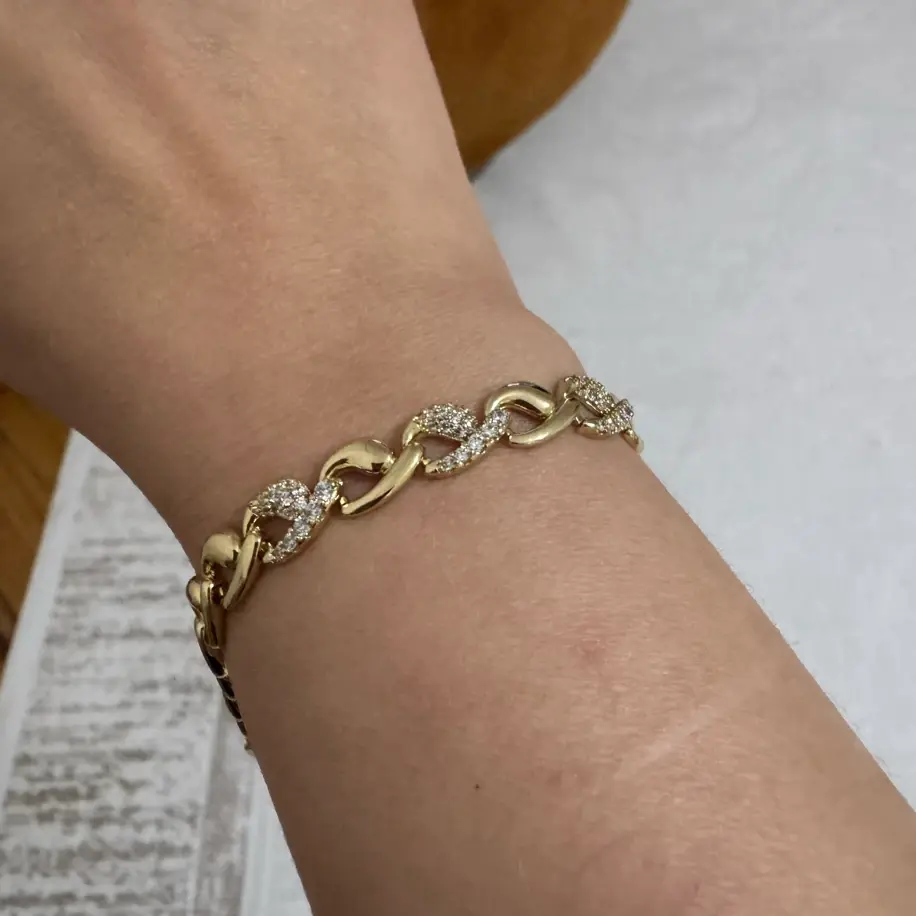 Zarif Taşlı Bileklik