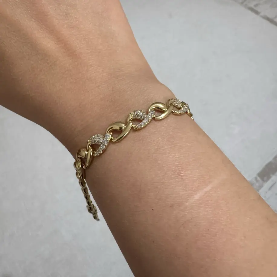 Zarif Taşlı Bileklik