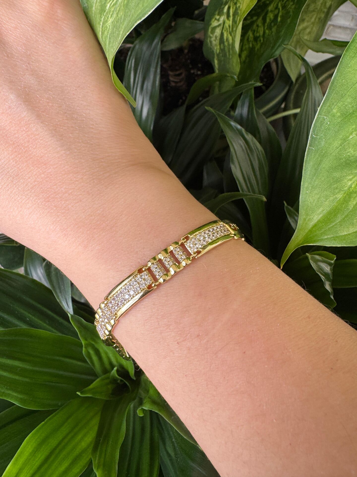 Şerit Taşlı Bileklik