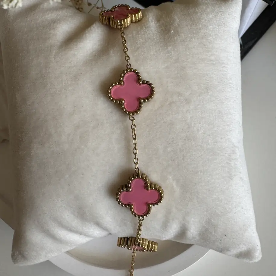 Vn Clf Pembe Bileklik