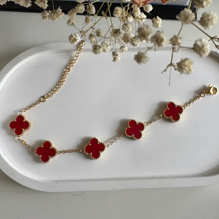 Vn Clf Kırmızı Bileklik