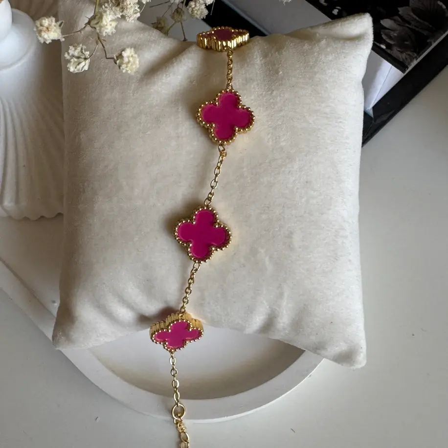 Vn Clf Koyu Pembe Bileklik