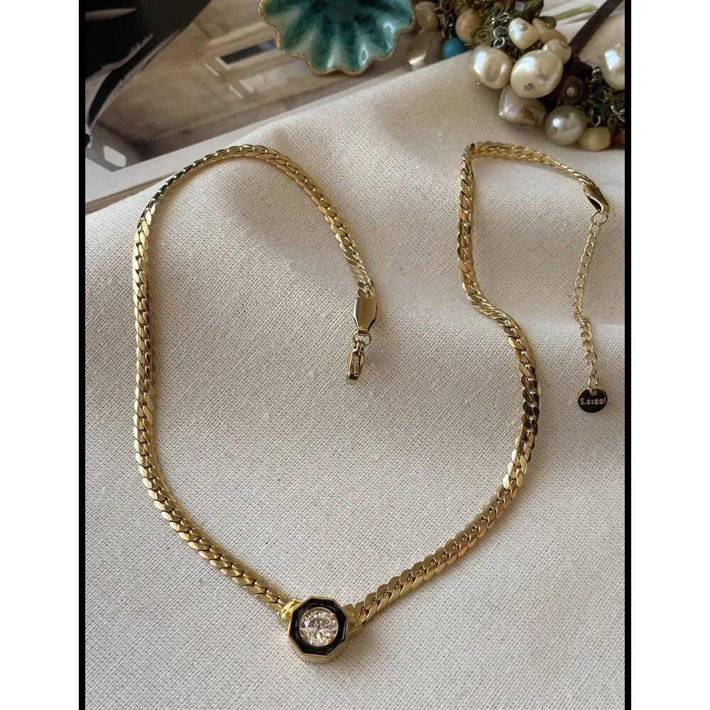 Çelik Yassı Örme Zincirli Şikel Kolye