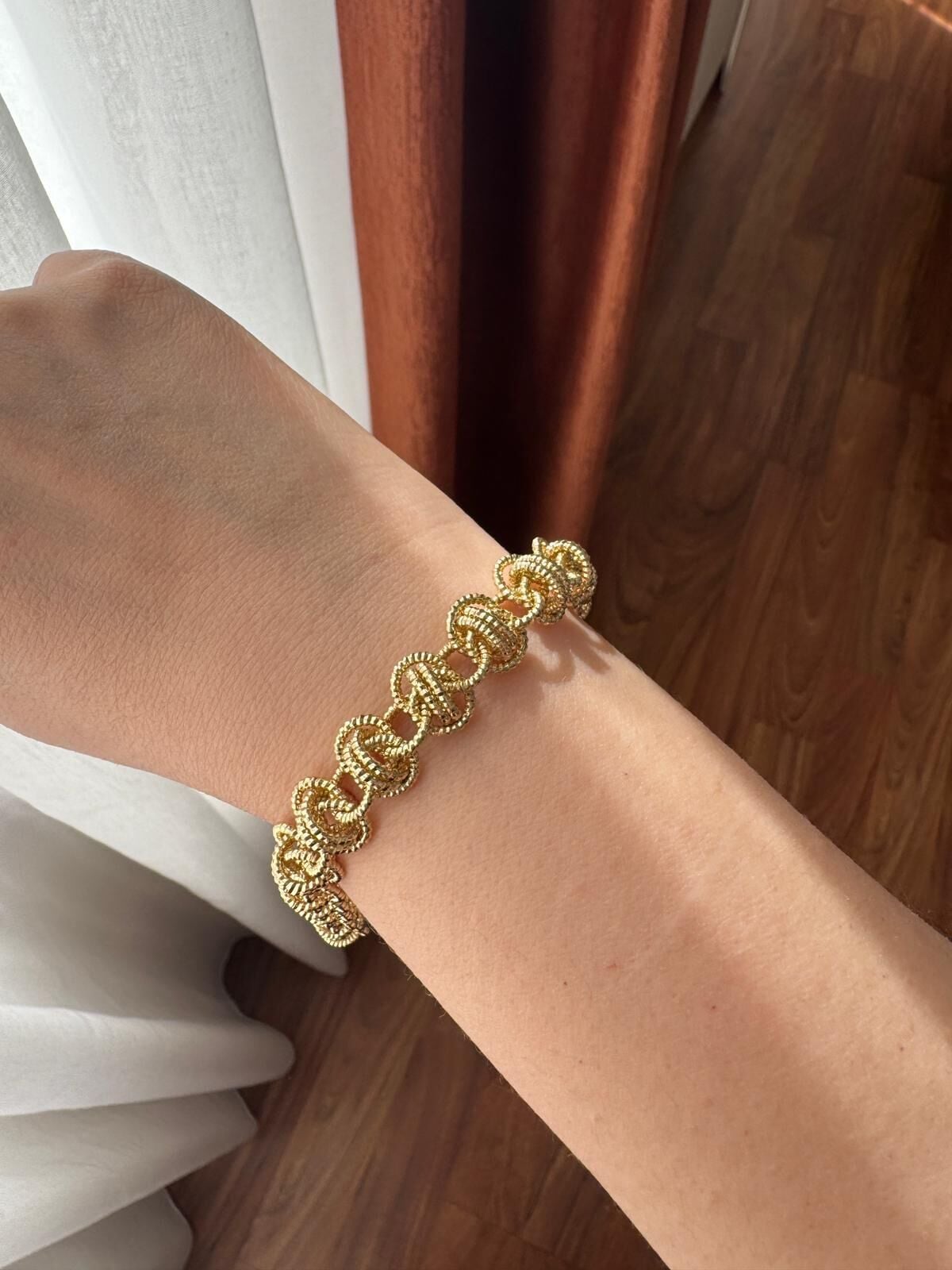 Sarmal Kalın Bileklik