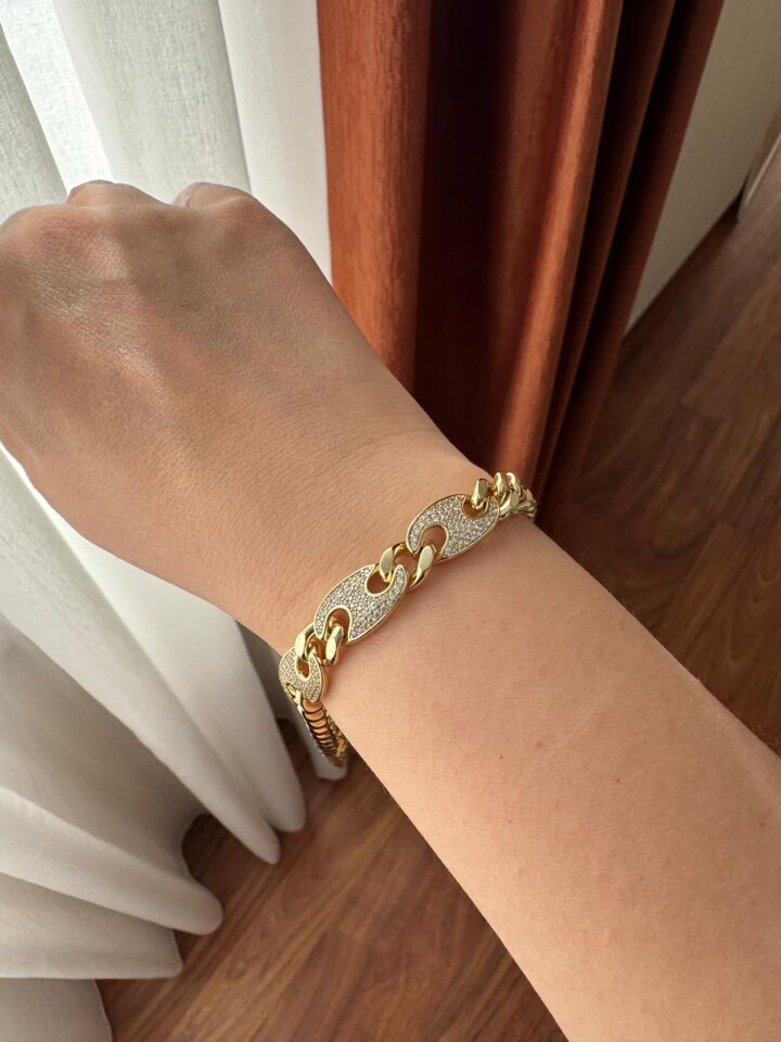Düğem Model Taşlı Bİleklik